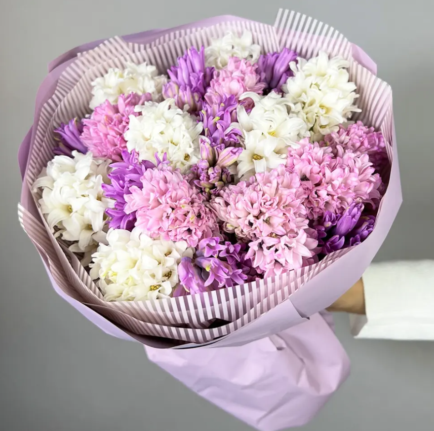 Букет из 19 гиацинтов