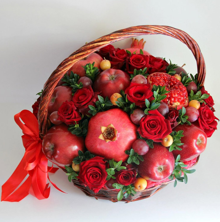 Корзины с фруктами и цветами "Яблоня"