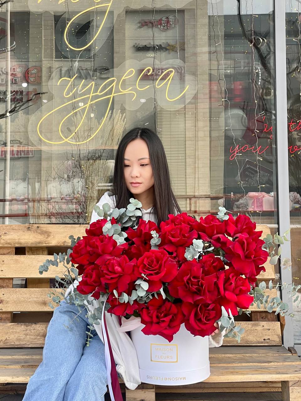 Композиция "Sherry" вывернутые красные розы в коробке