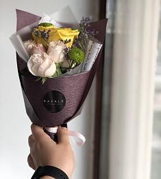 Мини букет "Комплиментик" с розами
