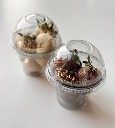 Клубника в стакане. Клубника в шоколаде в удобной упаковке