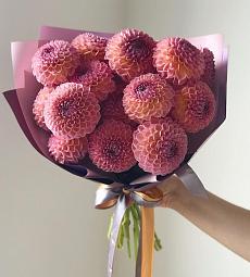 Букет из 19 георгинов